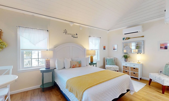Lower Township House | 1BR King Bed Sofa Bed Sleeps 4 POOL - 15