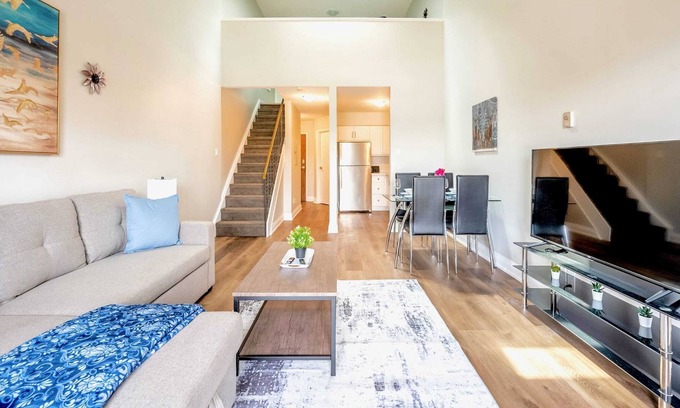 Cambridge Apartment | 1BR Loft - Near to Trails, Parks, and DT Cambridge