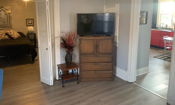 Canton Apartment | 1BR Rental with Retro Flair