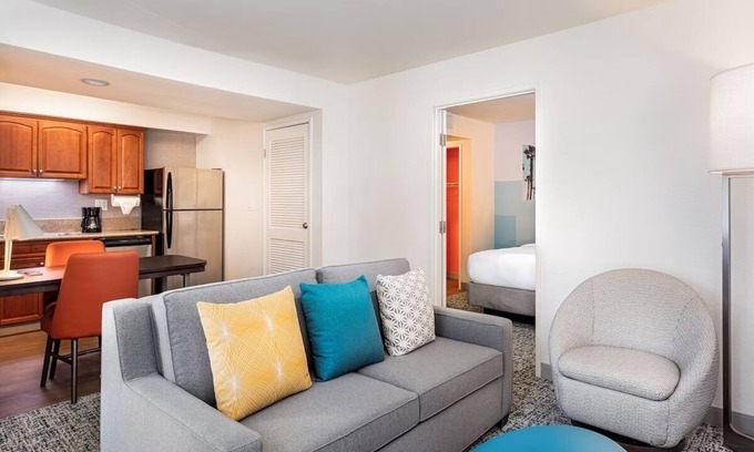Anaheim Resort Hotel | 1BR Suite, Clementine Hotel & Suites, Full Kitchen, Near Disneyland - 2 Units