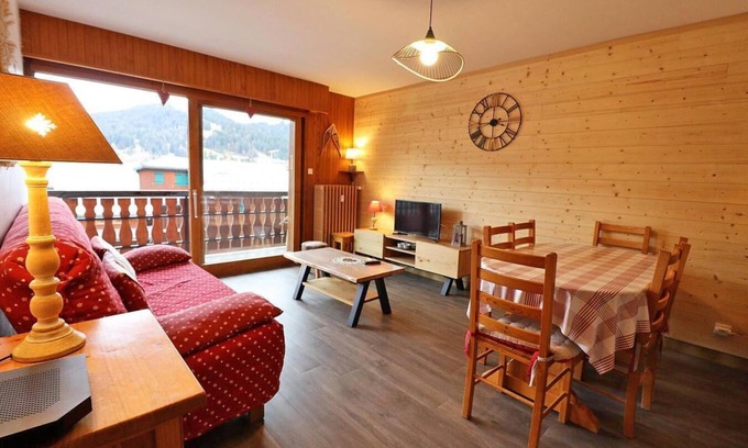 Les Gets Apartment | 1st floor, balcony, tv, ski locker, 45m², Les Gets
