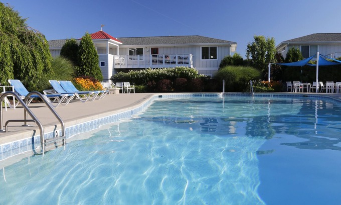 Douglas Condo | 2/2 Condo - Close to downtown Douglas, Saugatuck and Oval Beach