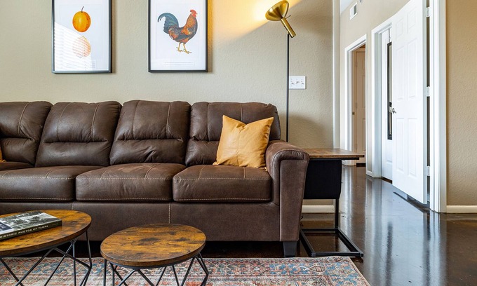 Channel District Apartment | 2/2 Double Master King in Downtown/Channelside