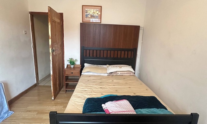 Slough House | 2/3 bedroom ground floor flat in the centre of Slough close to rail/bus London