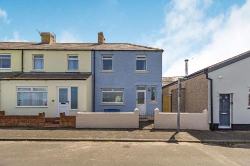Amble House | 2 Bay View