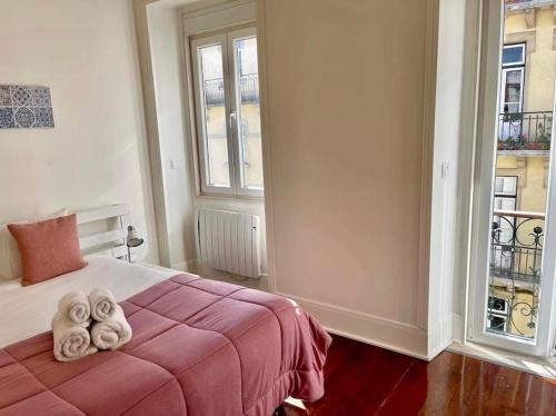 Alcantara Apartment | 2 bdrms apartment near LX Factory free parking