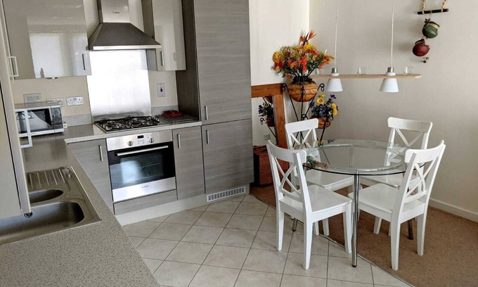 Canbury Apartment | 2 Bed, 2 bath apartment Kingston upon Thames/G. London