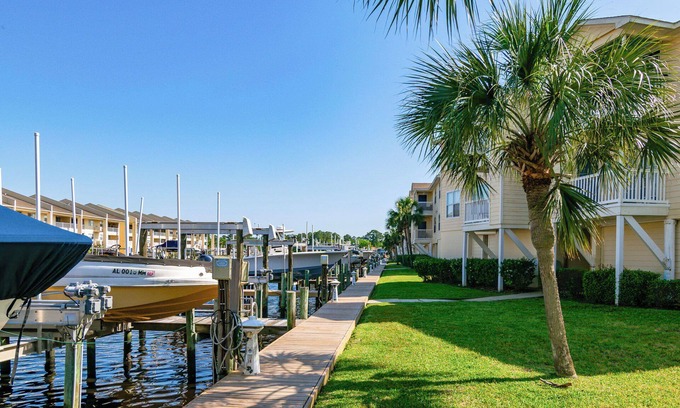 Gulf Park Estates Condo | 2 bed/2 bath condo in a gated Ocean Springs community! Sleeps 6!