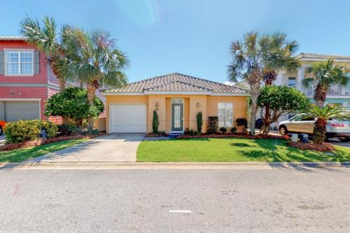 Emerald Waters Village House | 2 Bed 2 Bath Vacation home in Destin