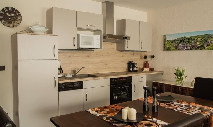 Monreal Apartment | 2 Bed Apartment No. 1 - Apartment Walkmühle