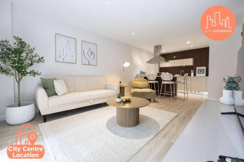 Cheetham Hill Apartment | 2 Bed Central Flat Free Parking By City SuperHost