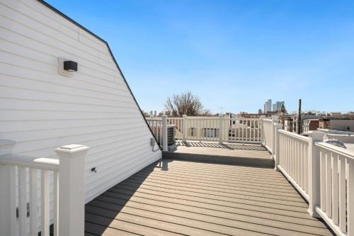 The Heights House | 2-bed Condo with Private Rooftop, 15 Mins to Times Sq