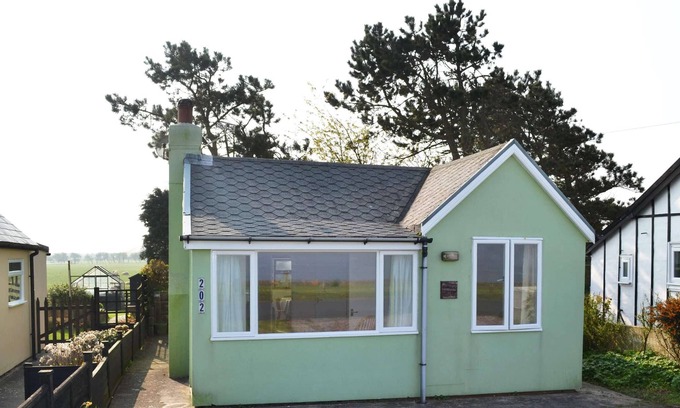 Wigton Cottage | 2 bedroom accommodation in Skinburness near Silloth