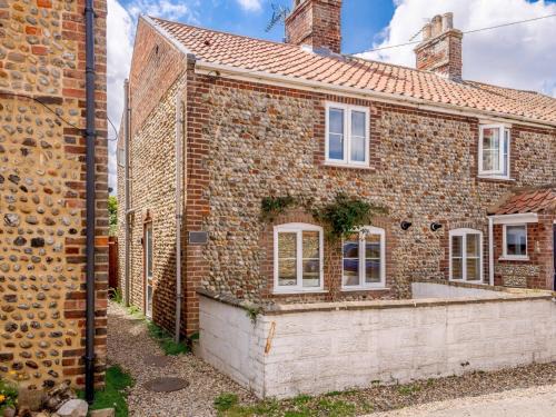 Bacton House | 2 Bed in Bacton FISN8