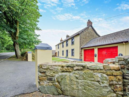 Haverfordwest House | 2 bed in Broad Haven 51201