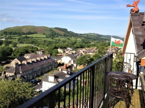 Corwen House | 2 Bed in Corwen 77351