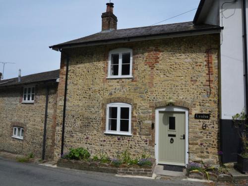 Dorchester House | 2 Bed in Dorchester 66192