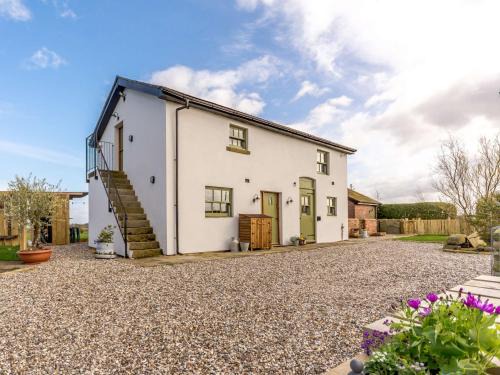 Ormskirk House | 2 Bed in Formby 90263
