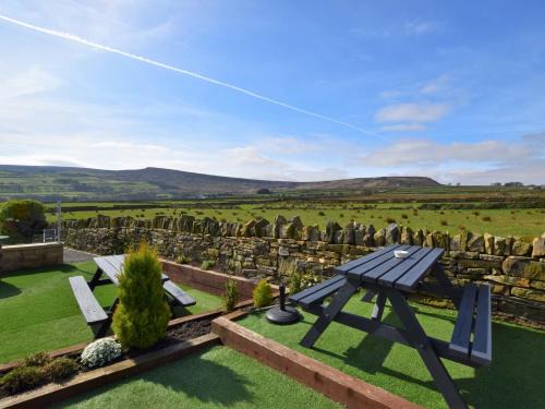 Meltham Apartment | 2 Bed in Holmfirth 82193