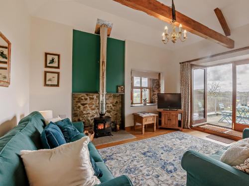 Holsworthy House | 2 bed in Holsworthy 91755