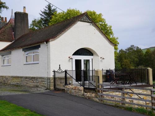 Hawick House | 2 Bed in Jedburgh 86021