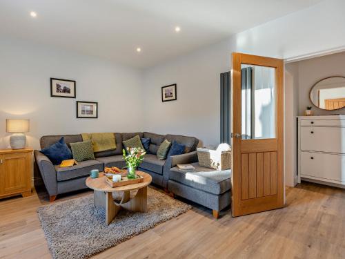 Kelso House | 2 Bed in Kelso 95838