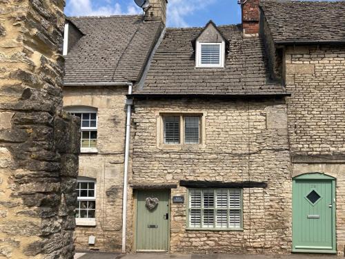 Minchinhampton House | 2 Bed in Minchinhampton 77489