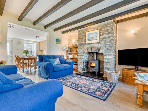 Edmonton House | 2 Bed in Padstow KCOTT