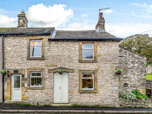 Tideswell House | 2 Bed in Tideswell 85592