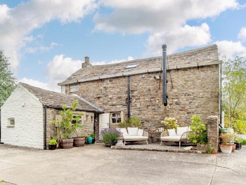 Eastgate House | 2 Bed in Westgate 93111