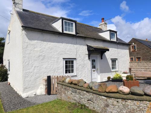 Maryport House | 2 bed property in Mawbray Cumbria SZ214