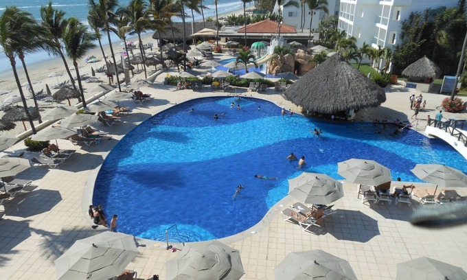 Nuevo Vallarta Resort | 2 Bed Suite in 4 Star Family Resort-Steps from Beach-Marival Emotions