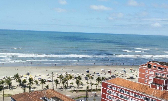 Vila Assuncao Apartment | 2-bedr. apartment, 1 min. from the beach, balcony w/barbecue, Wi-Fi