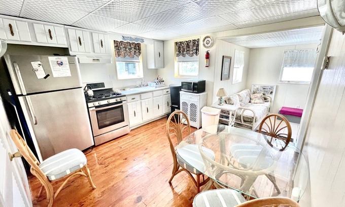 Townsend's Inlet House | 2 Bedroom 1 Bath Seasonal