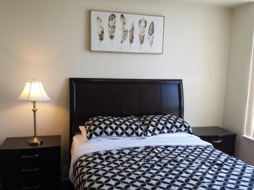 Downtown Mississauga Apartment | 2 BEDROOM 2 Bathroom Best Value Prime Location in Missisauga
