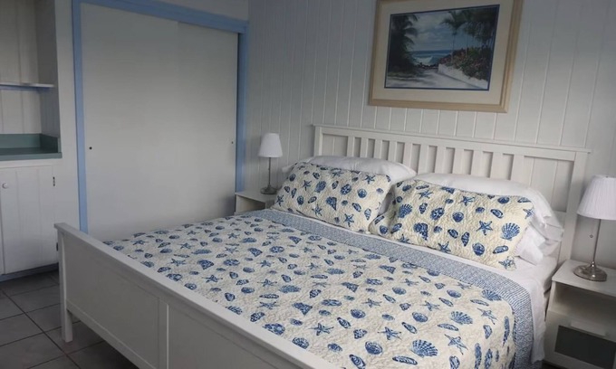 Hope Town Villa | 2-bedroom/2-bathroom Steps Away From the Beach at Turtle Hill Resort