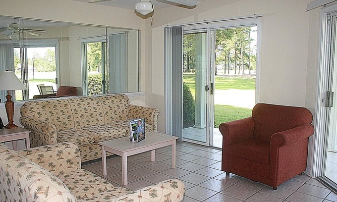 Calabash Villa | 2 Bedroom, 2 bathroom, Golf Course View, nearby beaches and Calabash style Seafood(2703)