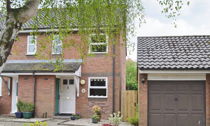 Wells-next-the-Sea Cottage | 2 bedroom accommodation in Wells-next-the-Sea