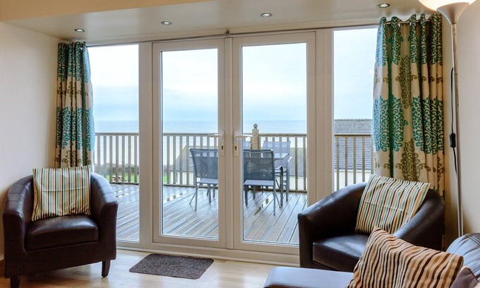 Aberaeron Ski Chalet | 2 bedroom accommodation in Gilfach-Yr-Halen