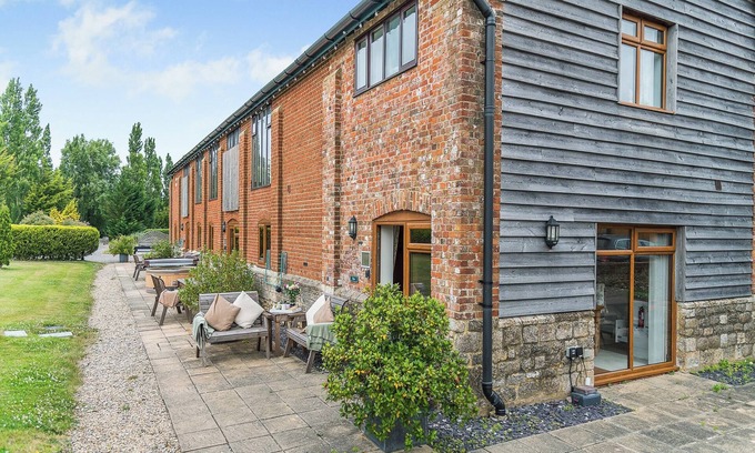 Woolland Apartment | 2 bedroom accommodation in Blandford Forum