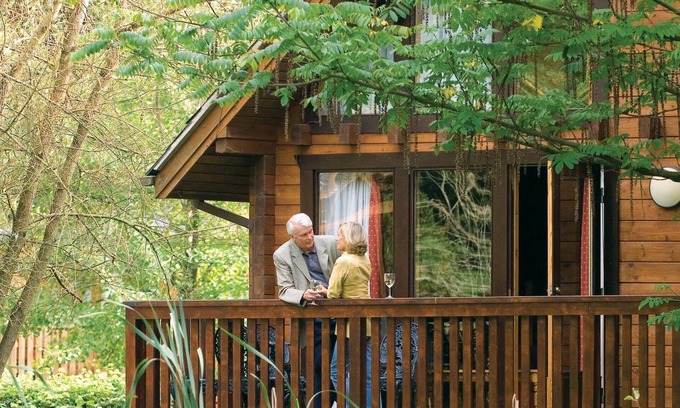 Lydney Cabin | 2 bedroom accommodation in Forest of Dean