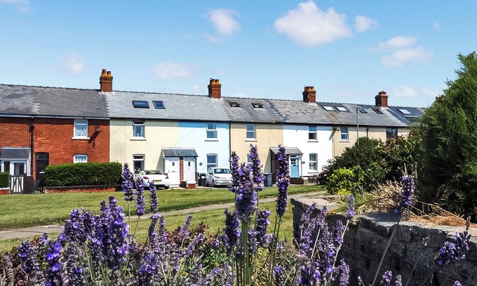 South Hayling Cottage | 2 bedroom accommodation in Hayling Island