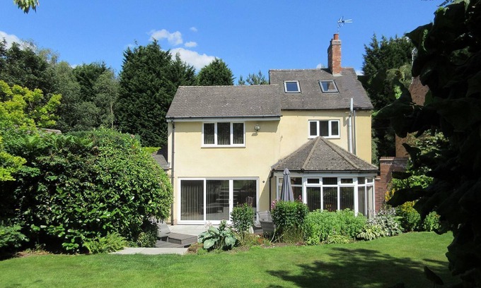 Rugeley Cottage | 2 bedroom accommodation in Cannock Chase