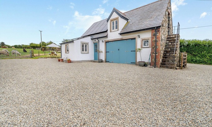 Llanrhian Cottage | 2 bedroom accommodation in Trefin, near St David&rsquo;s