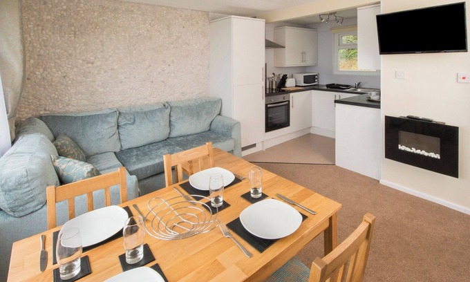 Berrynarbor Ski Chalet | 2 bedroom accommodation in Combe Martin