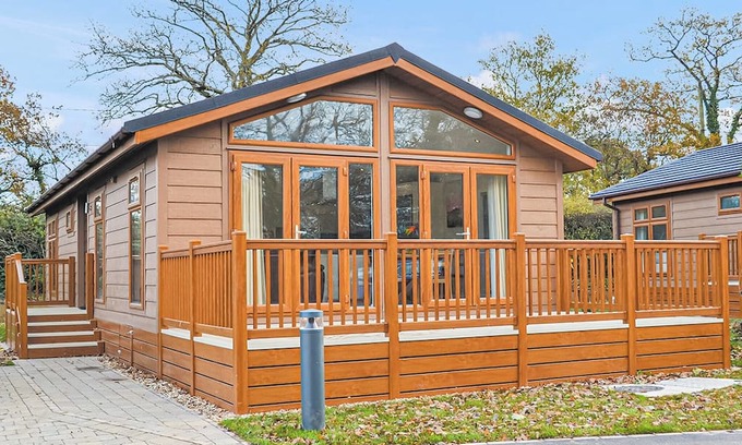 Holton Heath Ski Chalet | 2 bedroom accommodation in Holton Heath