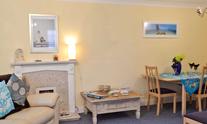 Littlehampton House | 2 bedroom accommodation in Littlehampton, near Worthing