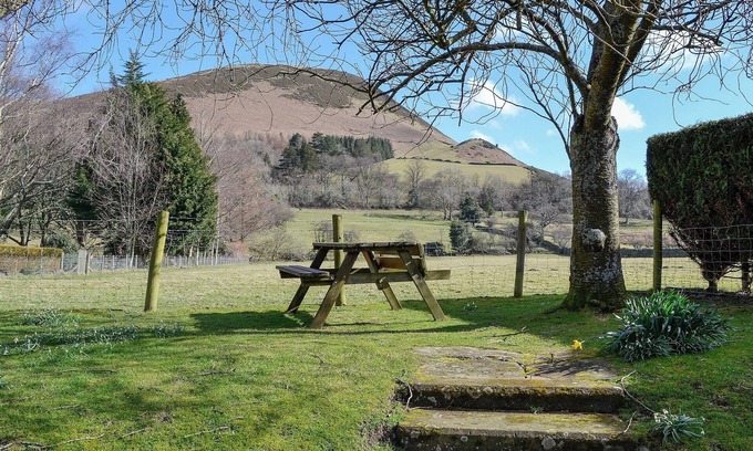 Lorton Cottage | 2 bedroom accommodation in High Lorton, near Cockermouth