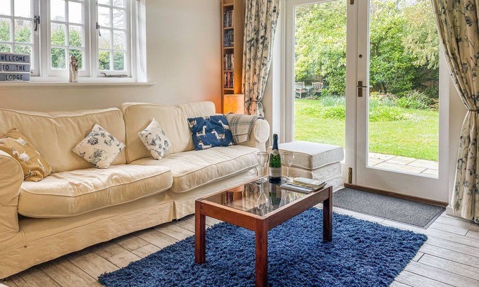 Dorchester Cottage | 2 bedroom accommodation in Cheselbourne, near Dorchester