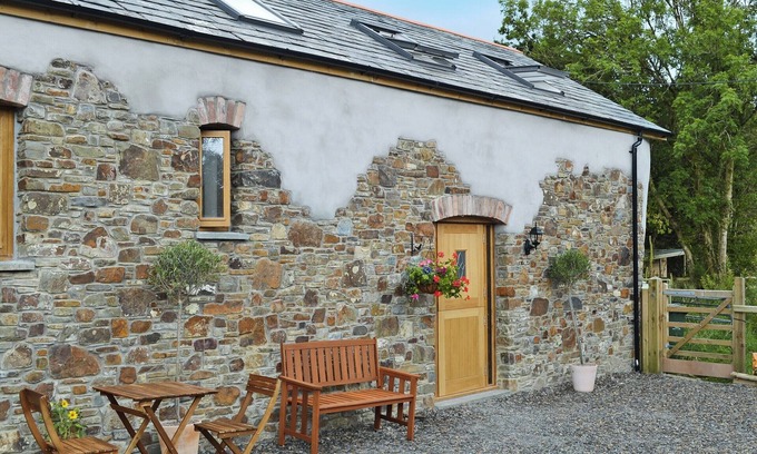 Holsworthy Cottage | 2 bedroom accommodation in Derril, near Bude